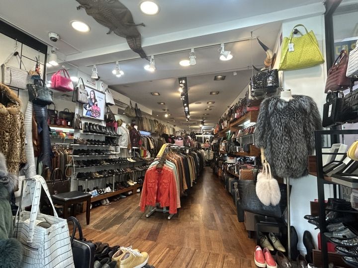 中に入るとこんな感じ