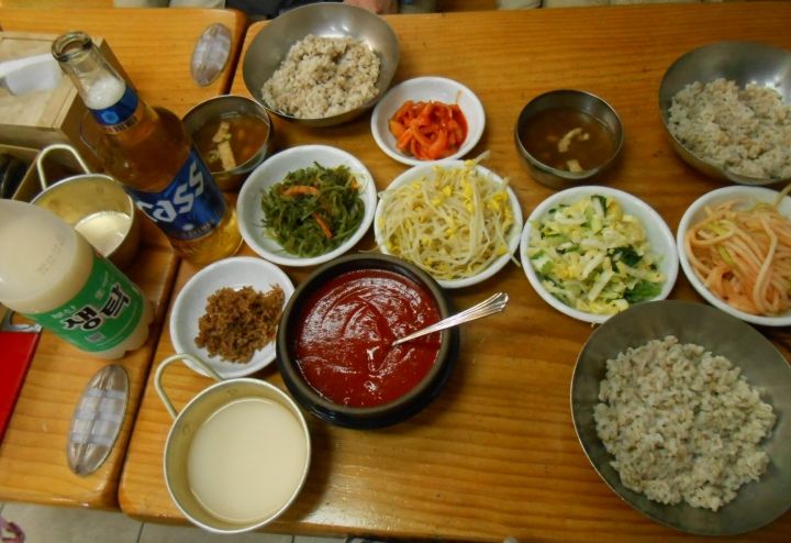 バンチャンが並びます。