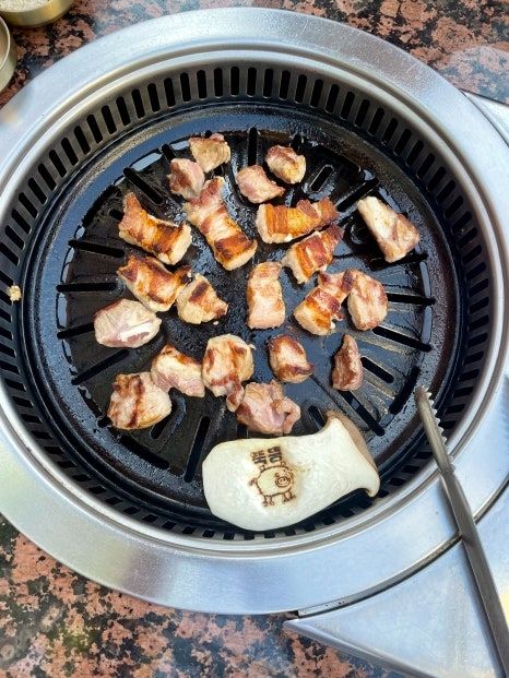 トゥッパントンテジ 龍山店｜龍山・孔徳(ソウル)のグルメ・レストラン