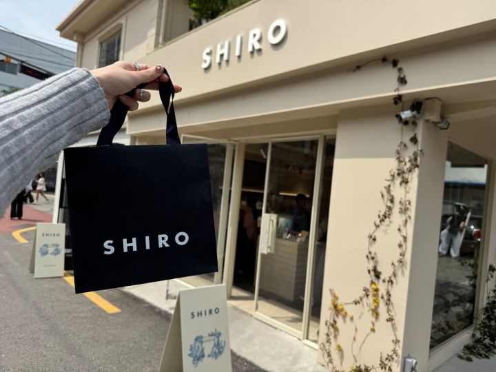 【定価以下】SHIRO シロ 韓国ソンス限定 limited 01-SHOP-EXTERIOR-720x571.jpg