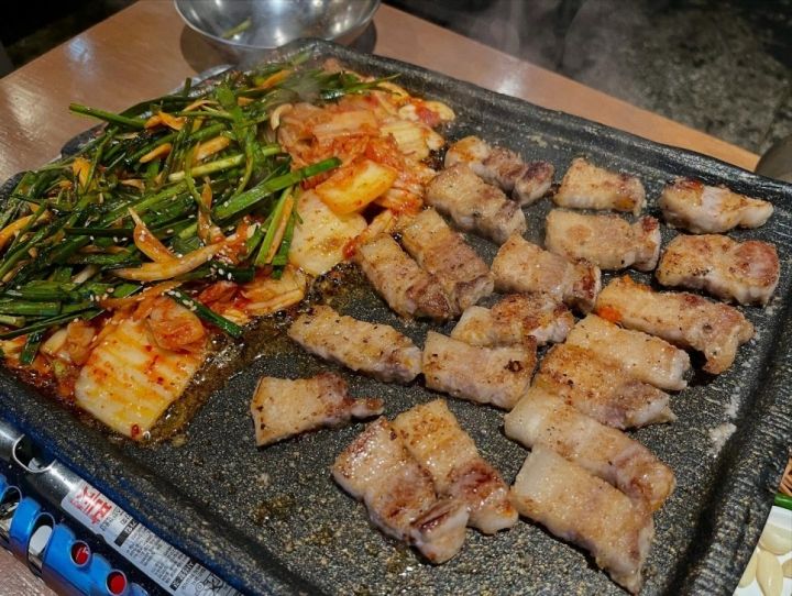 マッキムチ生サムギョプサル 弘大延南｜弘大(ソウル)のグルメ