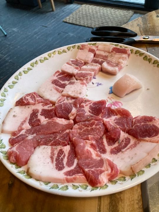 手前モクサル、奥オギョプサル