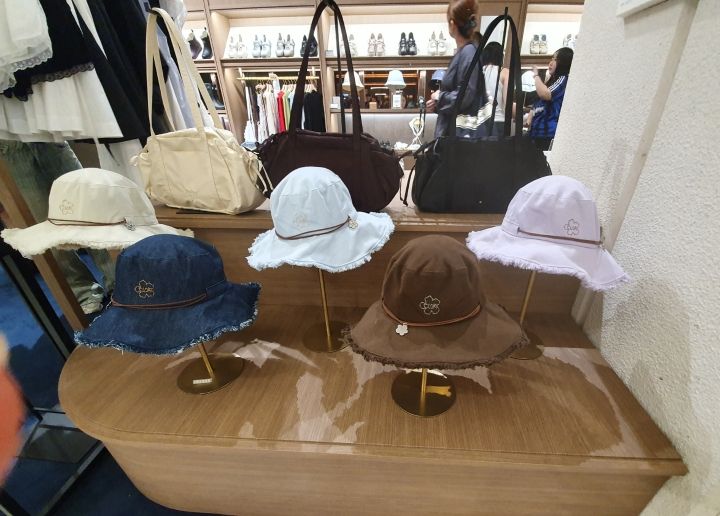 Rockfish Weatherwear ザ現代ソウル店｜汝矣島・永登浦(ソウル)の