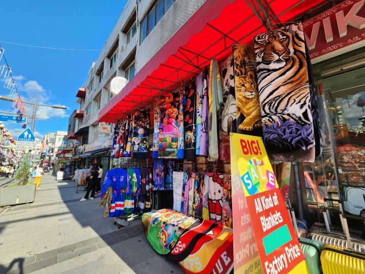 この大きなタオルは何に使うのか