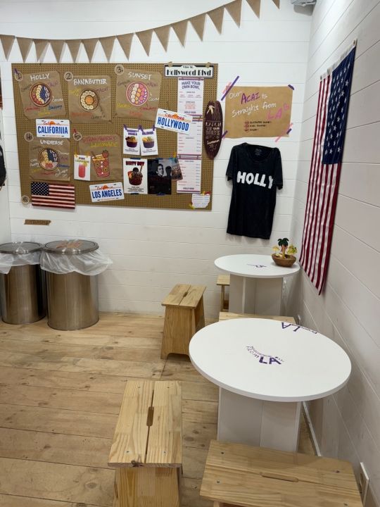 希少レア♡BoA✨ボア アミノカルピス 特大ポスター 非売品♡韓国 HOLLY ACAI｜聖水洞・ソウルの森(ソウル)のグルメ・レストラン｜韓国