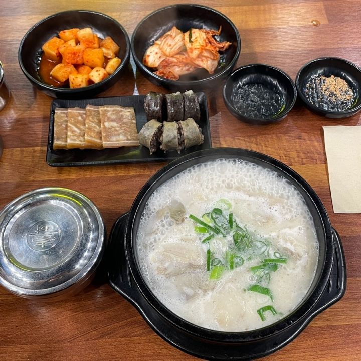 耽羅スンデグッカムジャタン 教大店｜江南駅・三成(COEX)(ソウル)の