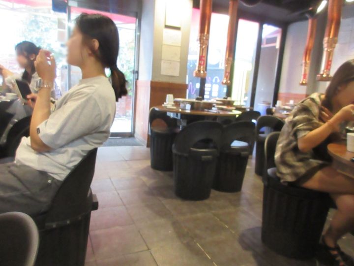 女性2人組が多かった店内