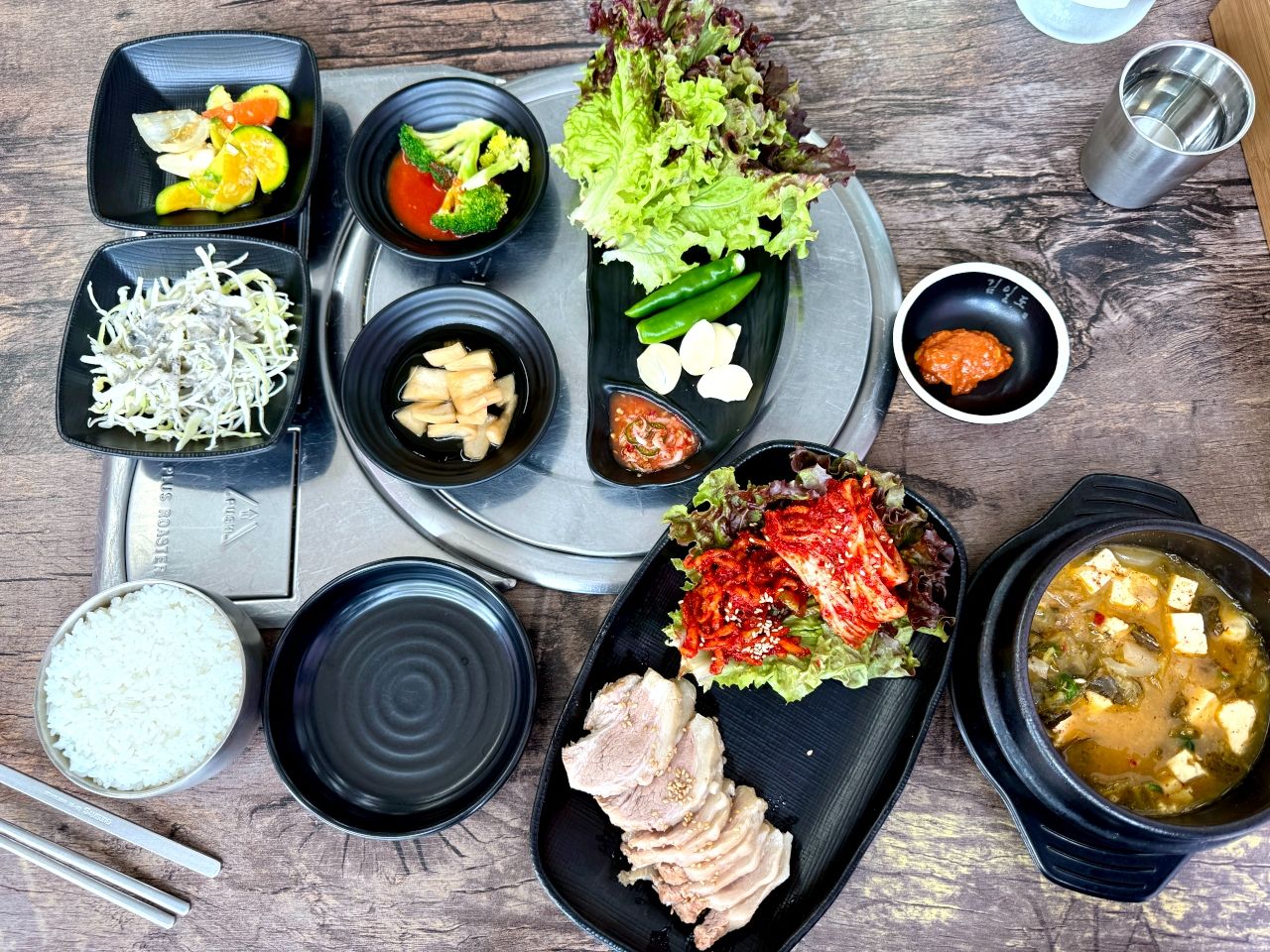望遠カムジャタン｜弘大(ソウル)のグルメ・レストラン｜韓国旅行