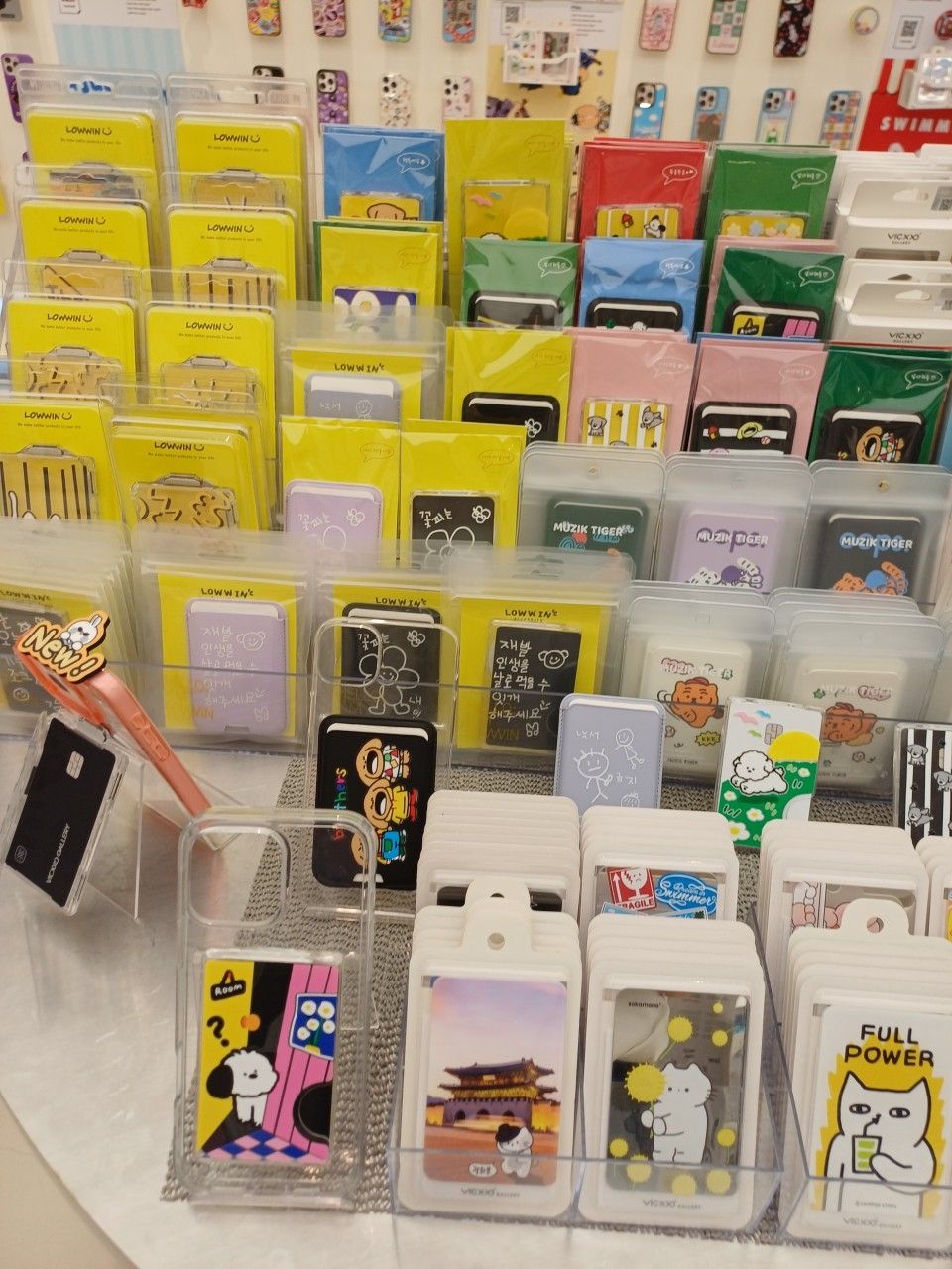 VICXXO GALLERY 弘大店｜弘大(ソウル)のショッピング店｜韓国旅行