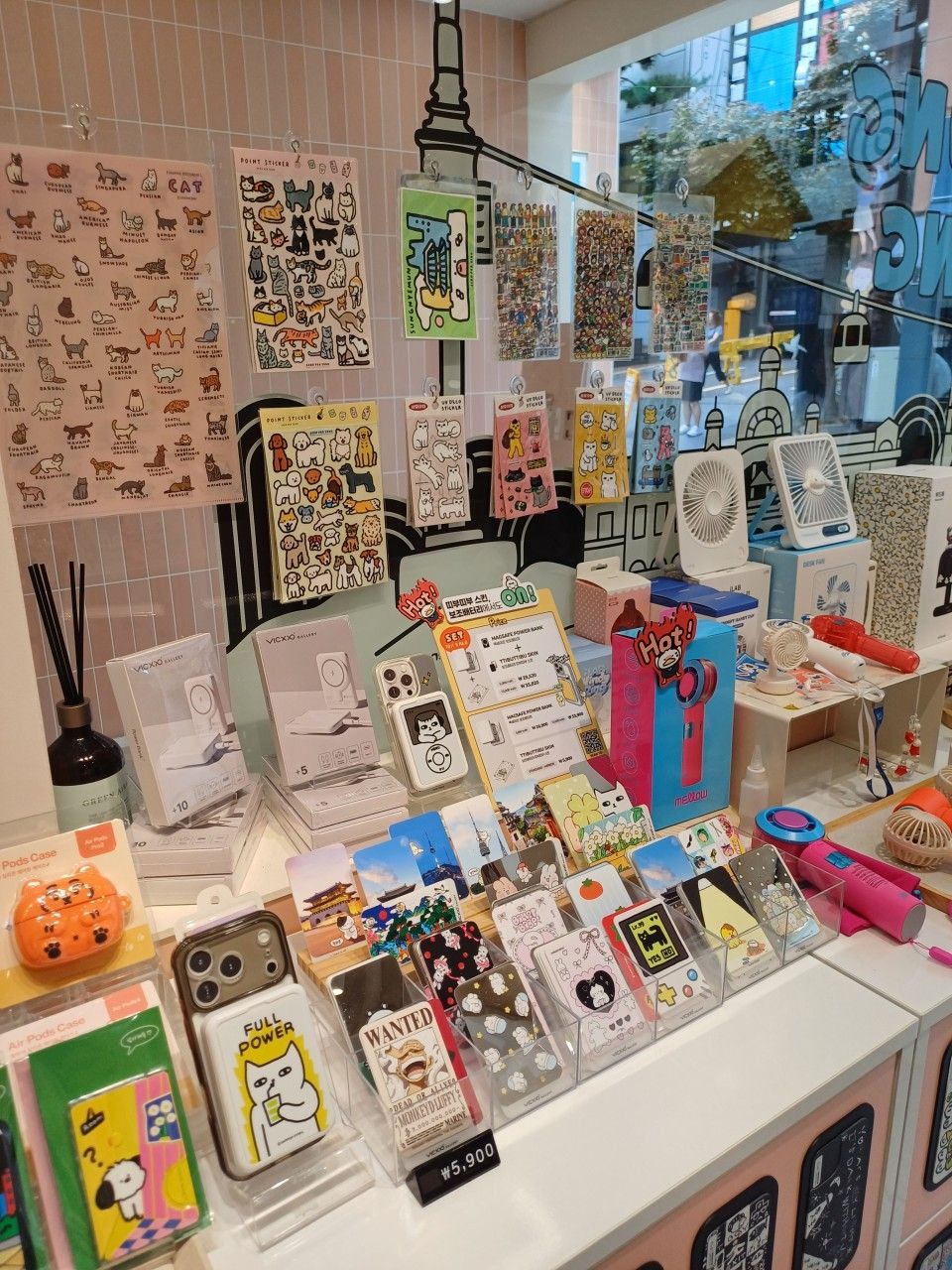 VICXXO GALLERY 明洞チェミ路店｜明洞(ソウル)のショッピング店｜韓国