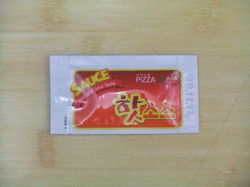 この辛いソースは１００ウォンでした～