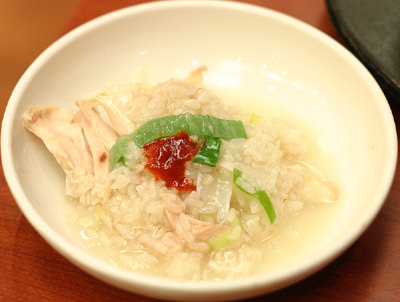 最初熱々のときは、別皿に取り分けて少し冷ましてから…。