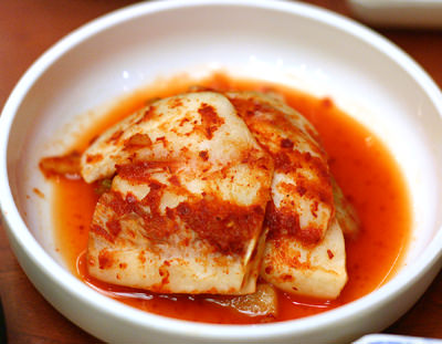 白菜キムチは瑞々しく、非常に美味しかったです。