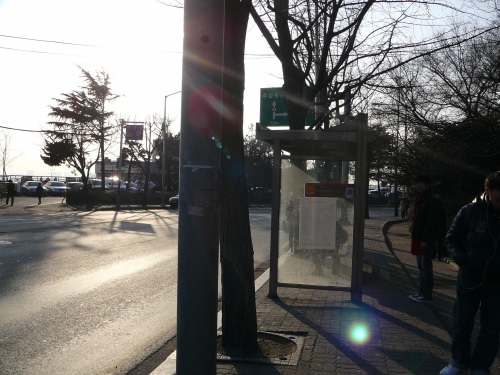 南山図書館バス停