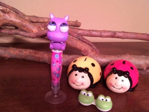 今回はカバのボールペンとてんとう虫貯金箱とカエルのコンタクトケースを買いました♪