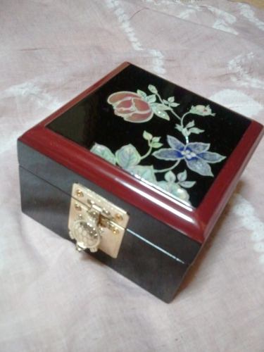 玄関から母の宝石箱にチェンジ