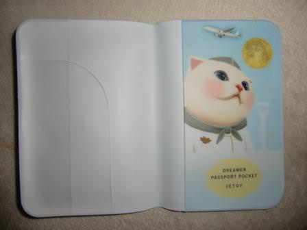 内側にもドラちゃん♪ ポケットも付いていて便利です