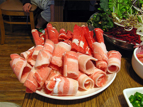 これは牛豚盛り合わせ