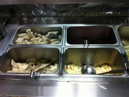 餃子、ハム、トッポッキなどもあります♪