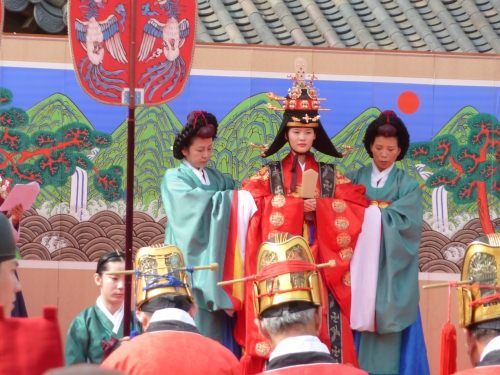 目一杯ズームです。難しいです。