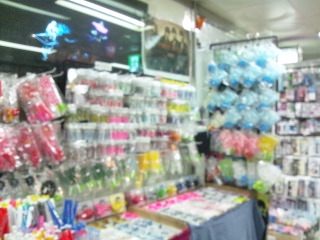 ボケボケですがお店の写真です。