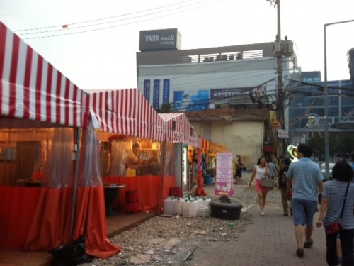 屋台が新しくオープンしてました～。