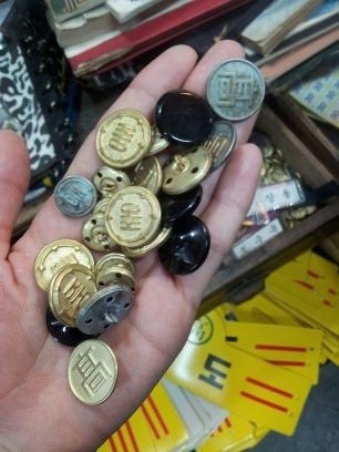 制服のボタン　日本のと同じ！