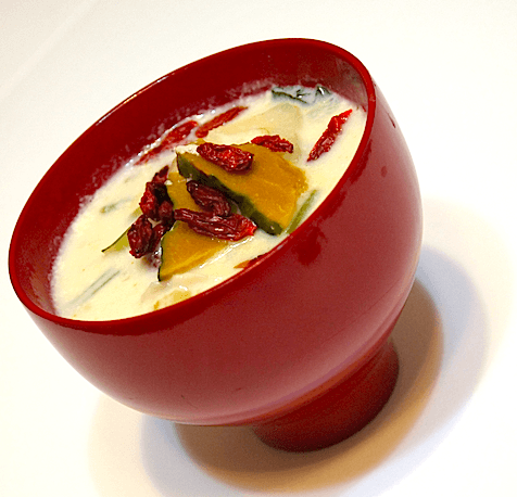 カボチャ、きのこ、セロリ、大根などと共に