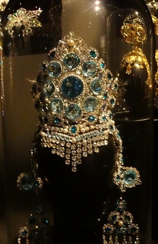 舞台で使うのでしょうね