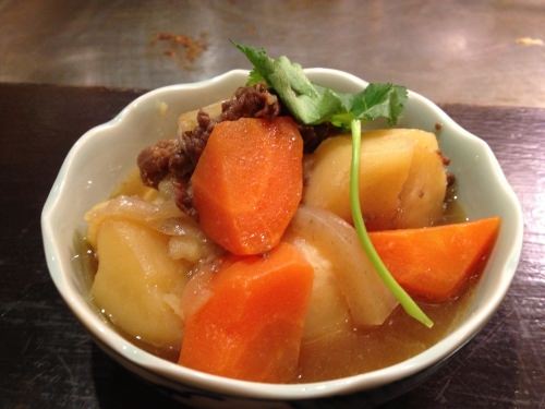 日替わりメニューの肉じゃが