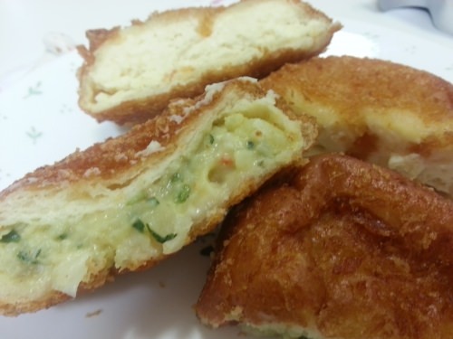 生地はもっちりです。美味しくいただきました。