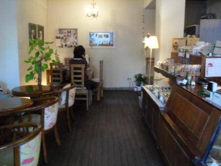 雰囲気も客層も落ち着いた感じ