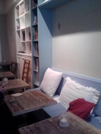 たしかに森の中っぽい奥の間