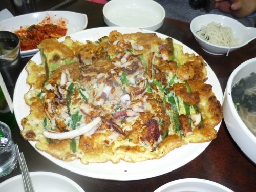 海鮮もニラもたっぷり入ってます。