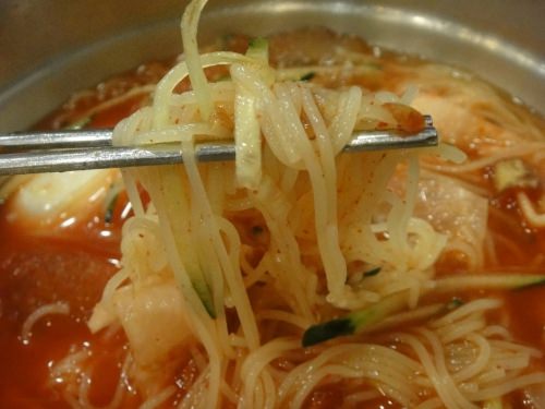 タテギを混ぜた後はこんなに赤く