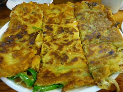 巨大お好み焼き？意外とペロリいける～