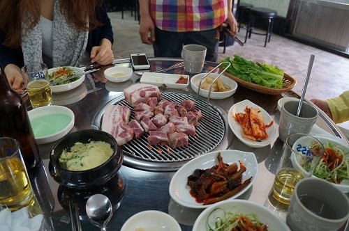 優しい店員さん、何から何までありがとう。 食べるのに夢中で写真は最初のこの1枚しかありませんw