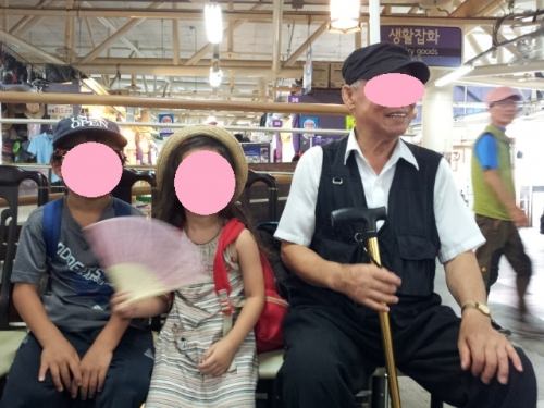 おじいちゃんも色々昔話を聞かせてくれました。