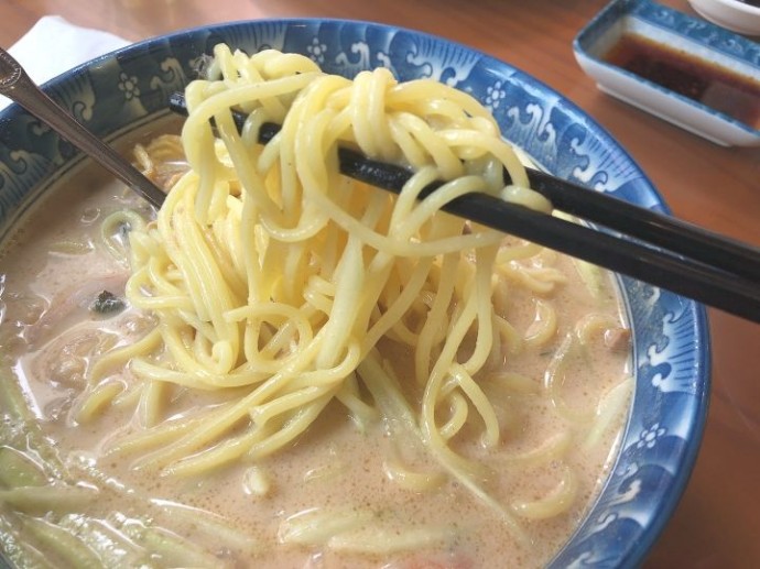嘉苑の中国冷麺の麺.jpg